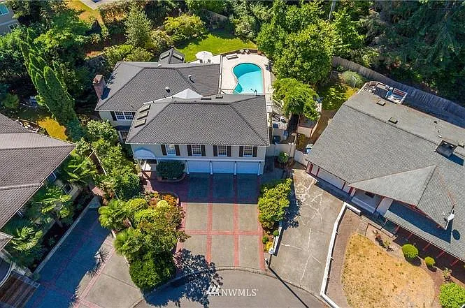 167th Ave NE, Bellevue — Photo 3