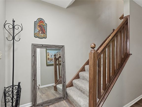 3rd image of 407 Rachel Ln