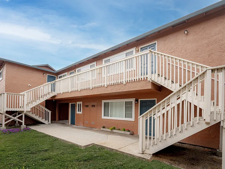 3045 Owen EXT2
