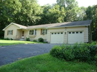 251 Fan Hill Rd, Monroe, CT 06468