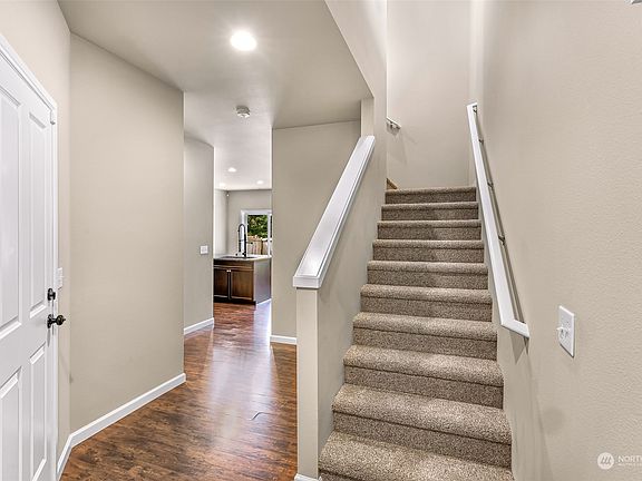3rd image of 1638 76th Avenue SE