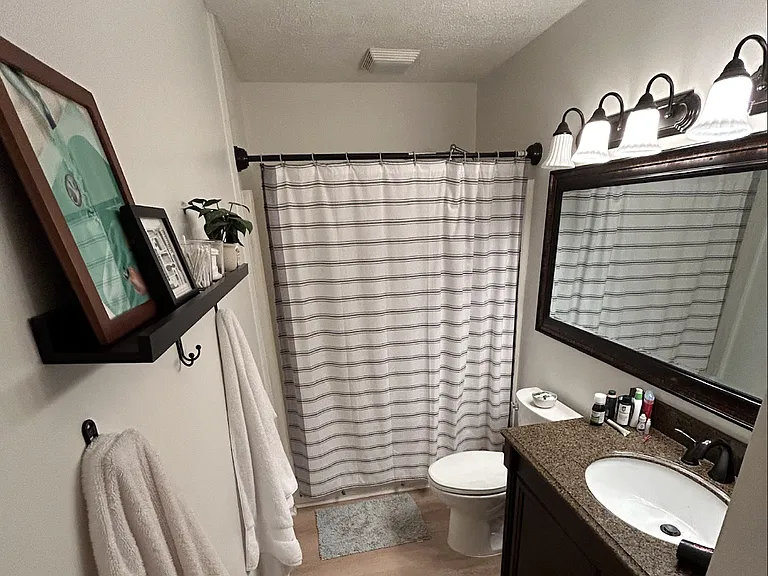 Bayview Dr — Photo 4