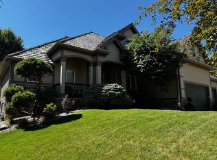 17319 Cinnamon St, Omaha, NE 68135