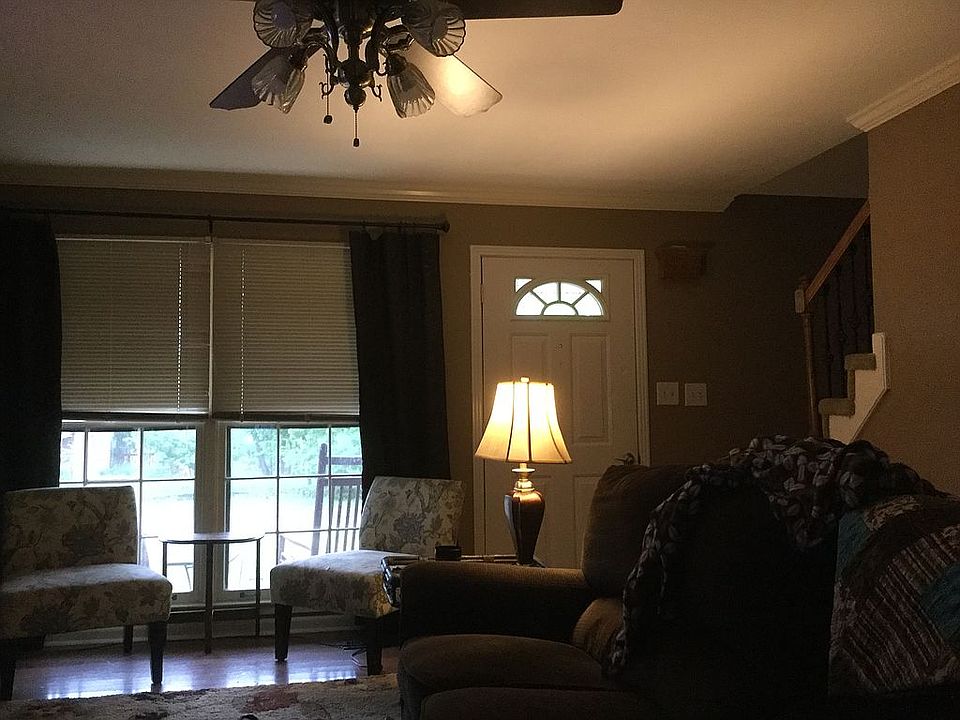 2nd image of 280 Mayhew Rd