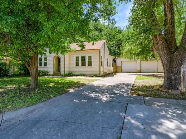 3343 N Fairview Ave, Wichita, KS 67204