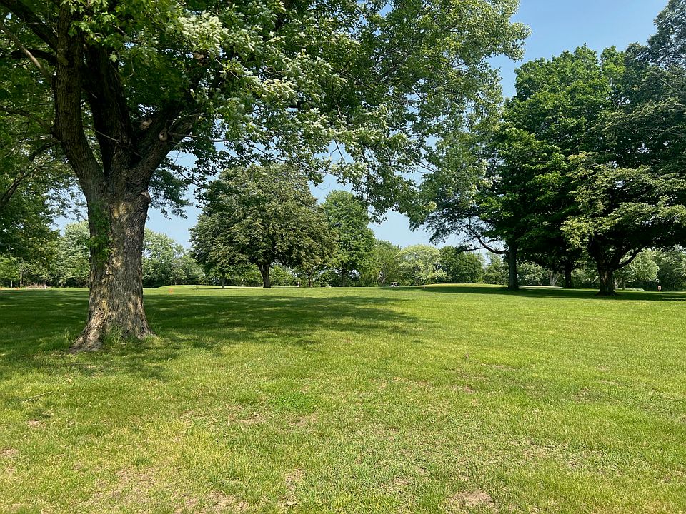 2nd image of 9 River Ln