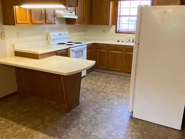 402 S Main St #4A — Photo 16