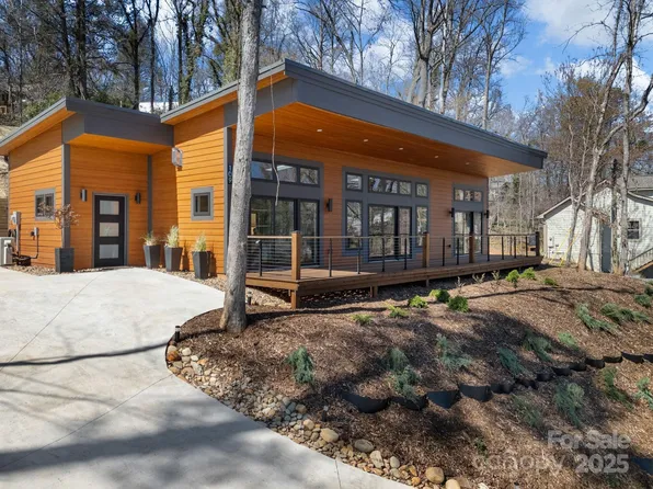 109 Grady Ave, Tryon, NC 28782