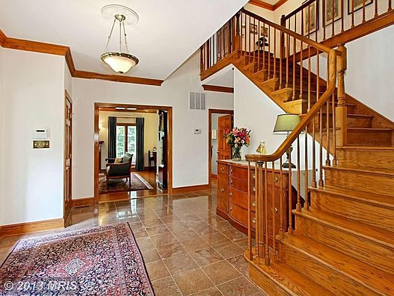 5th image of 12900 Wyckland Dr