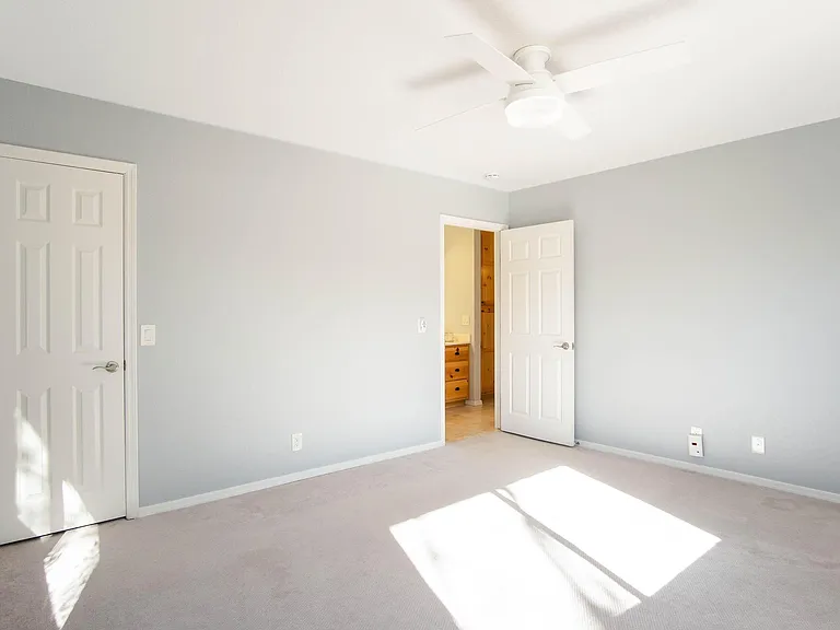 3rd bedroom. Walk in closet on the right.