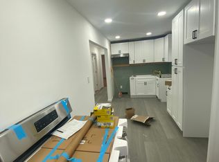 15 Dalton Rd FLOOR 2, Bay Shore, NY 11706