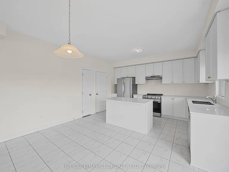 111 Windermere Blvd — Photo 13