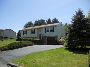 108 W Hills Dr, Williamsport, PA 17701
