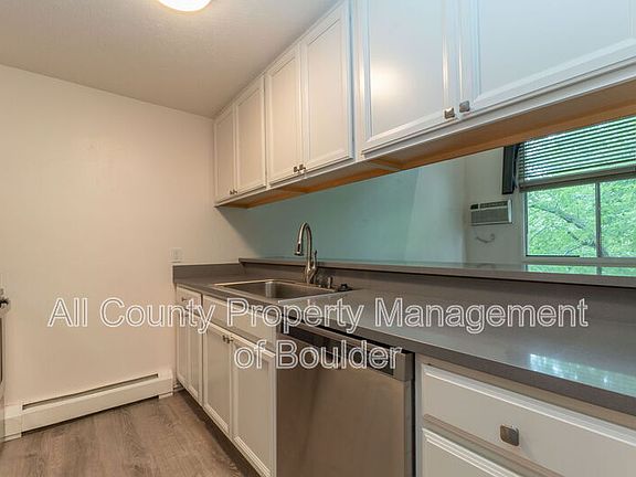 3rd image of 1842 Canyon Blvd APT 205