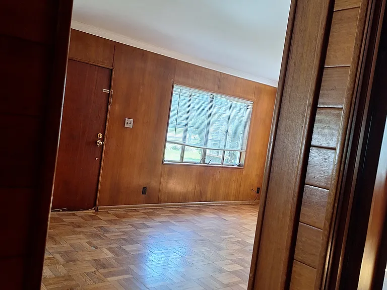 2631 N Dunn St — Photo 10