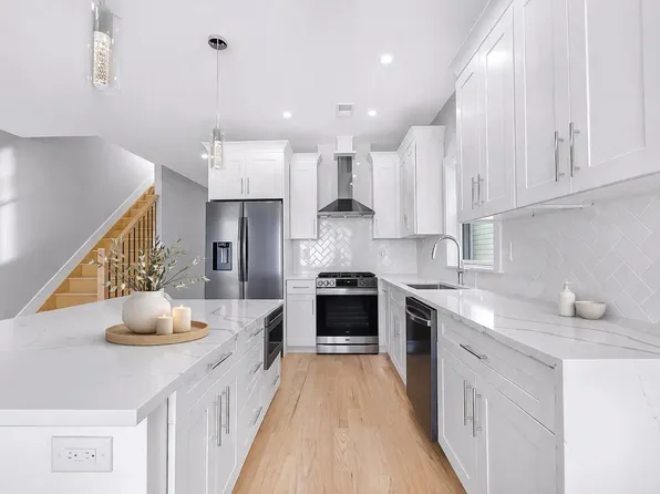 88 W 20th St #2, Bayonne, NJ 07002