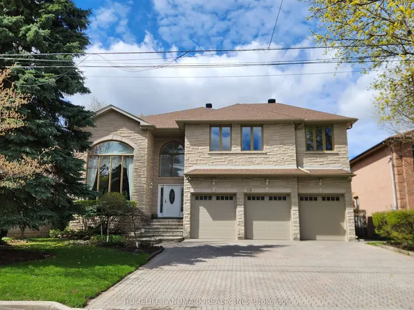 16 Lawnview Dr, Toronto, ON M2N 5J8