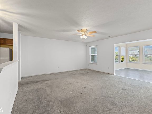 5th image of 6520 Emerald Ridge Ct