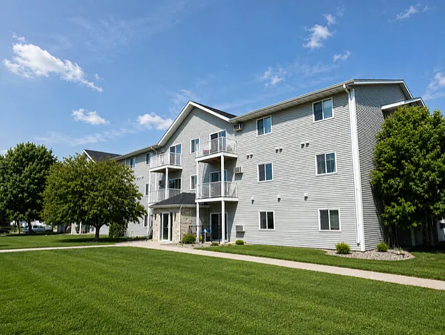 Greenbrier Apartments