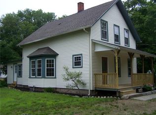 39 Spring St, Hope Valley, RI 02832