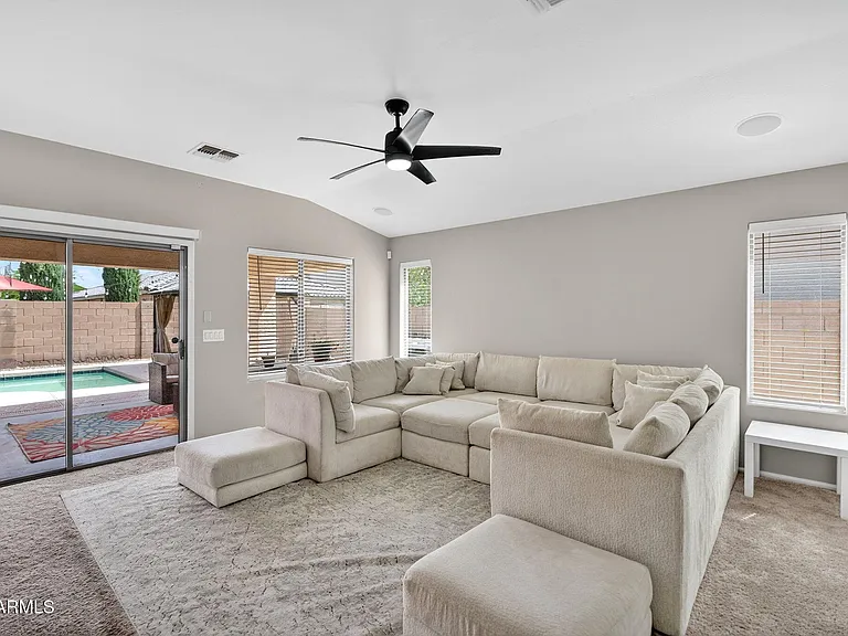 1342 E Judi Dr — Photo 27