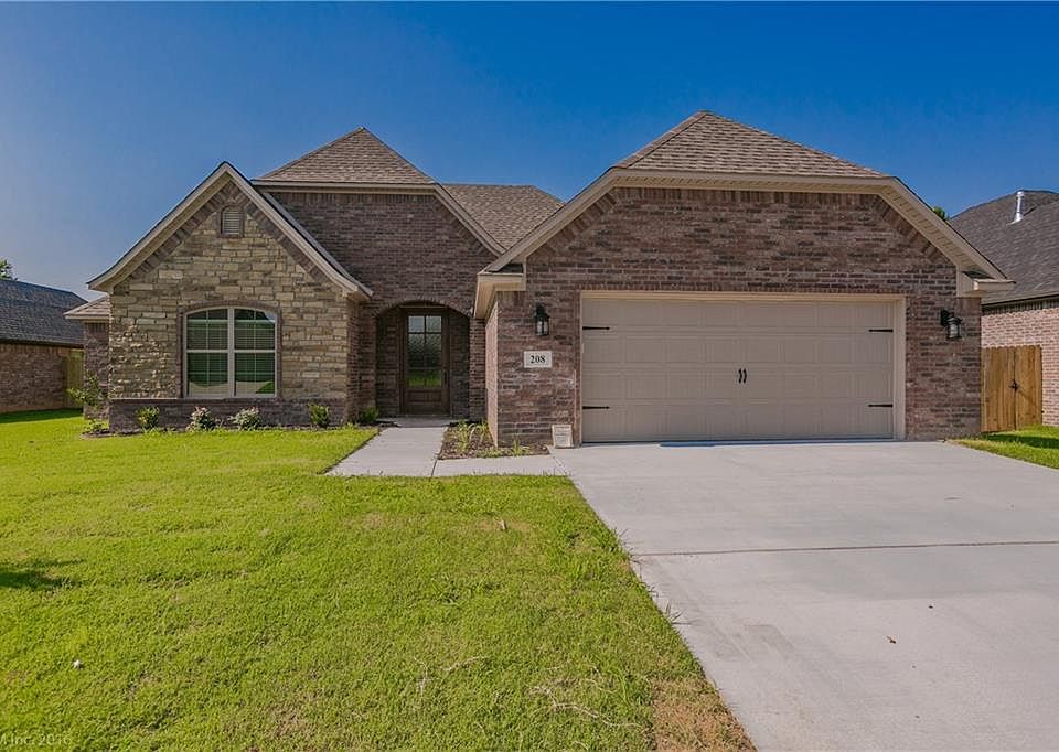 1st image of 208 Camden Dr