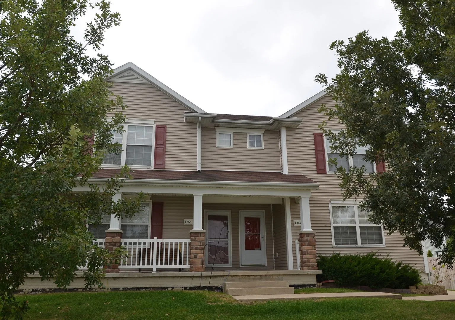 Spacious 3-Bedroom Townhome in Ankeny Convenient Location! — Photo 1