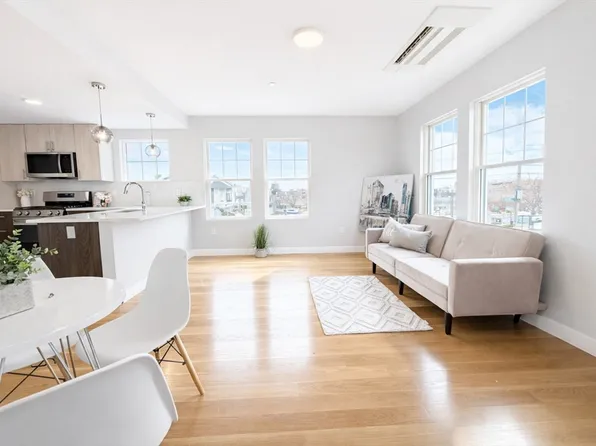 98 Prescott St #2A, Boston, MA 02128