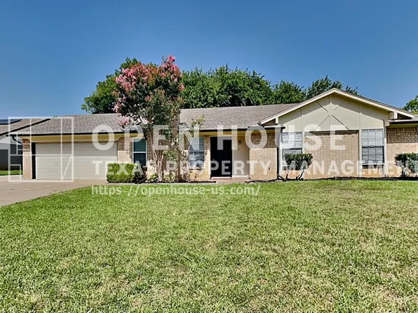 403 Walden Trl, Euless, TX 76039