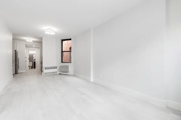 Rented by Five Town Global Realty | media 4