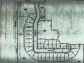 1st image of 9 Oakfield Ln