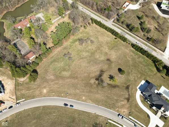 1470 Asherwood Ln, Carmel, IN 46032