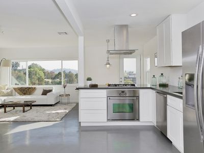 2337 Yorkshire Dr, Los Angeles, CA, 90065