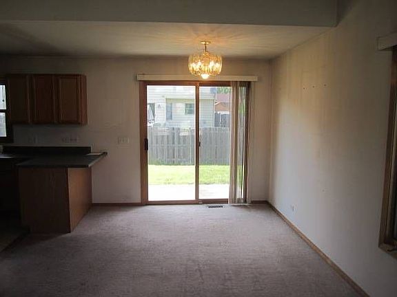 4th image of 1122 Browne Ct