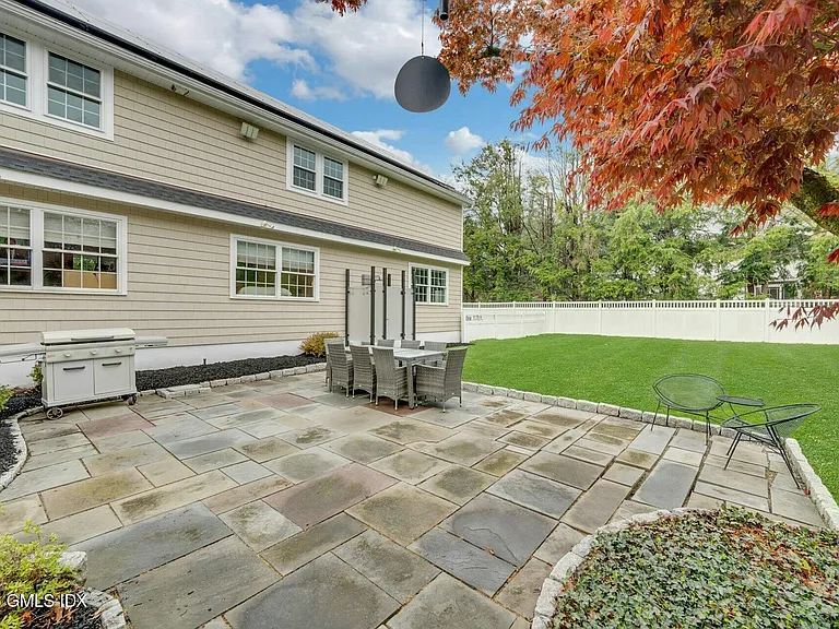 68 Hillcrest Park Rd — Photo 9