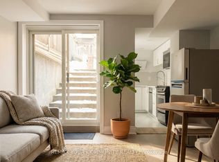 6A Tedder St, Toronto, ON M6M 0A6