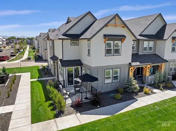 203 S Koyukuk Ln, Star, ID 83669