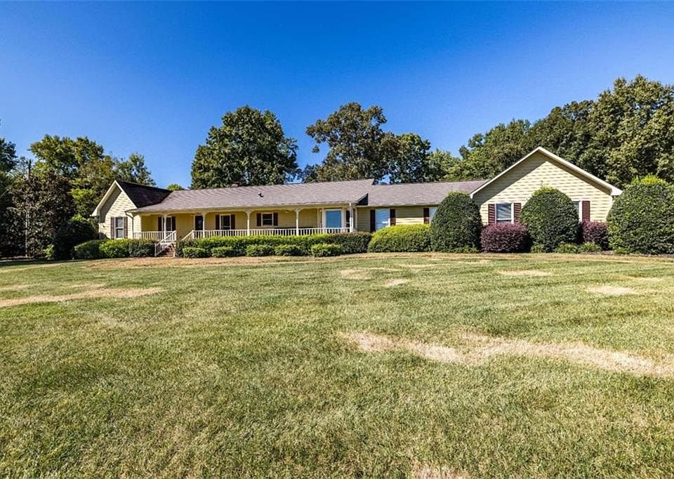 2877 Floyd Springs Rd NE, Armuchee, GA 30105 Zillow