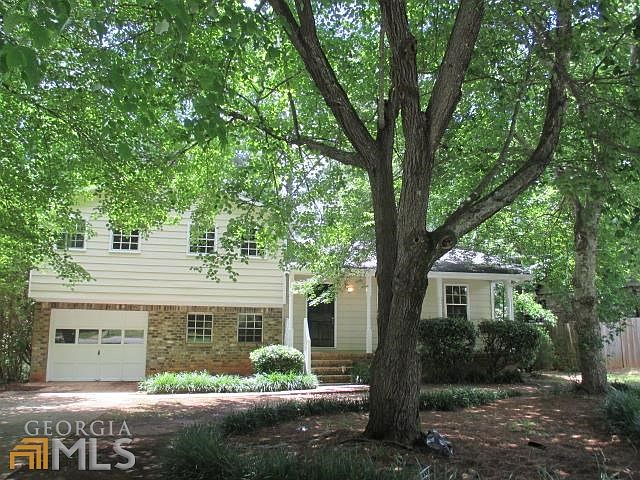 1st image of 2973 Lakeridge Dr SE