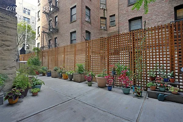 Sold by Corcoran | media 24