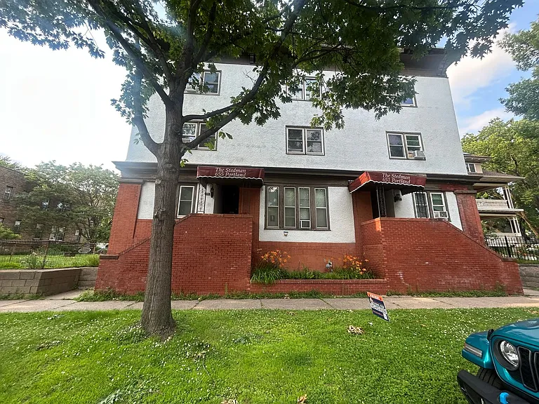 651-655 W Portland Ave — Photo 13