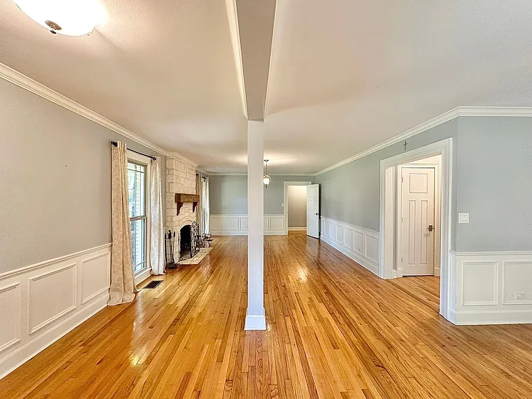 802 Hamvasy Ln — Photo 7