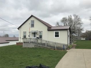 988 Main St, Holy Cross, IA 52053