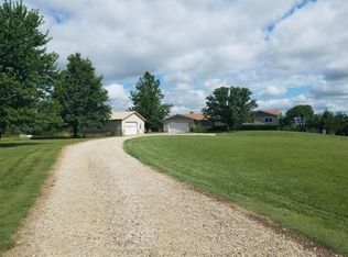 912 T Ave, Council Grove, KS 66846