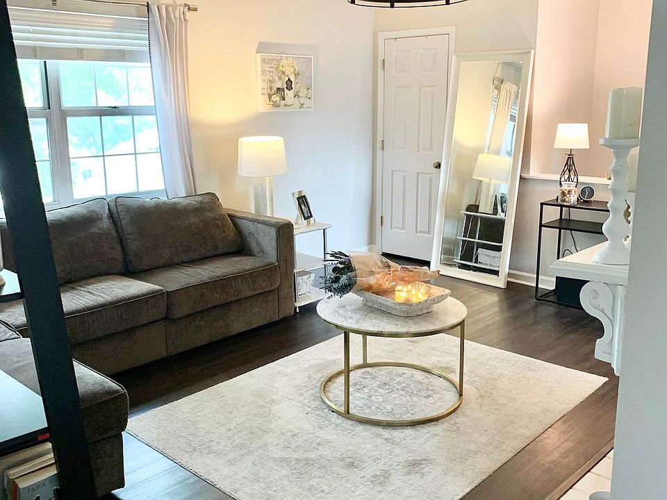 1st image of 9142 N Swan Cir