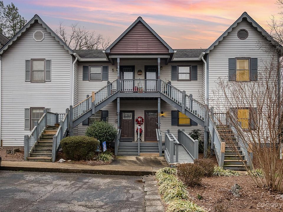 1st image of 219 Ramsey Ct