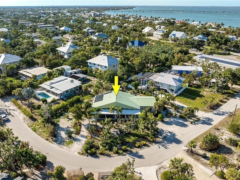 434 Lagoon Dr