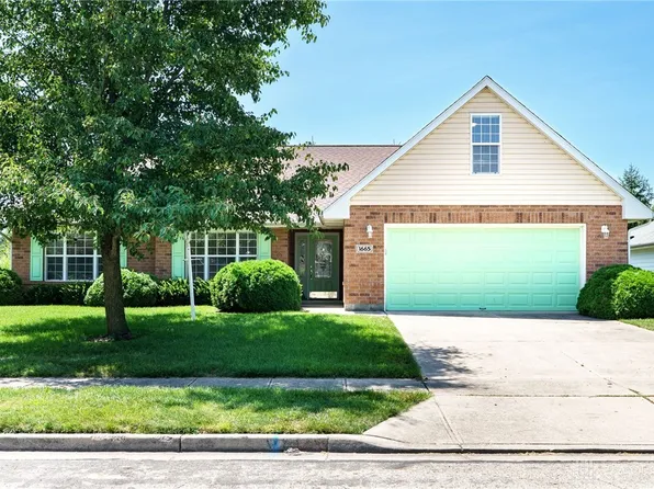 1665 Primrose Ln, Fairborn, OH 45324