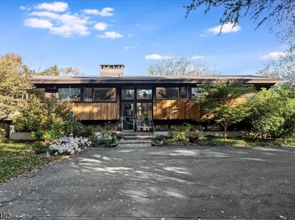 49 Farmersville Rd, Tewksbury Twp., NJ 07830