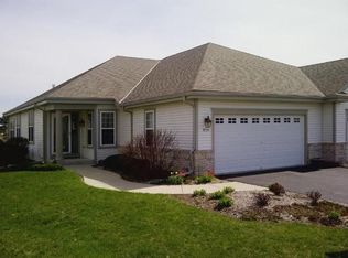 2706 Kingfisher Ct, Waukesha, WI 53189